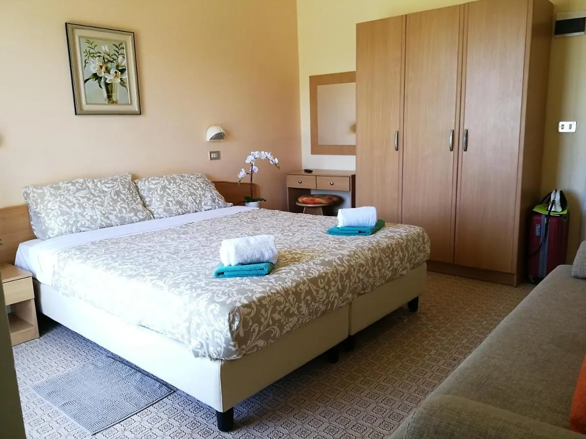 Hotel Rossella Rimini Italia