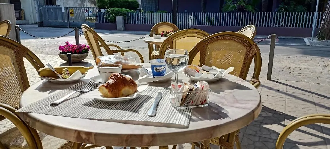 Hotel Rossella Rimini