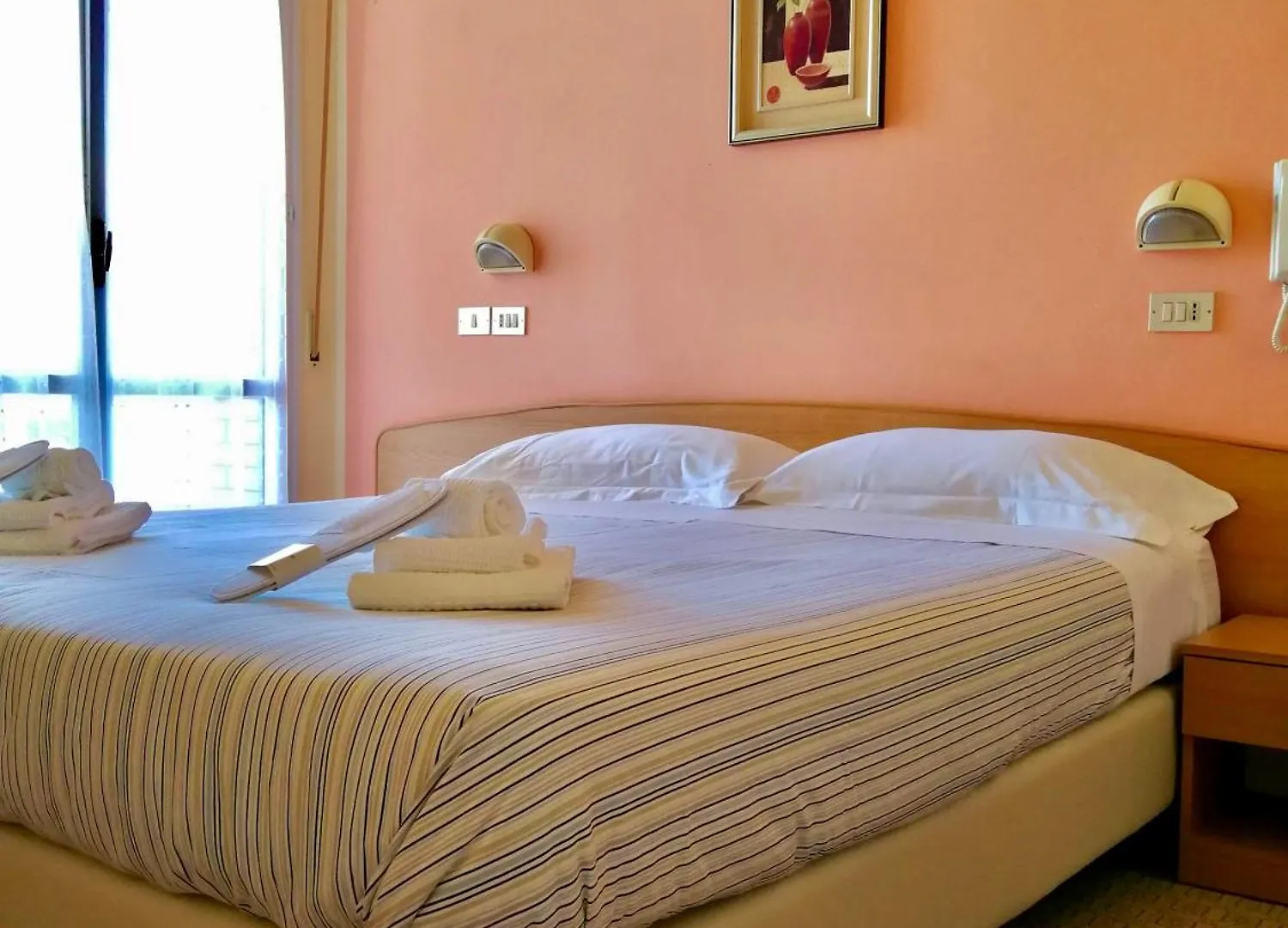 Hotel Rossella Rimini 2*,  Italia